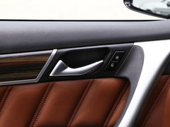 2017款 2.0T 汽油四驱舒适型 7座