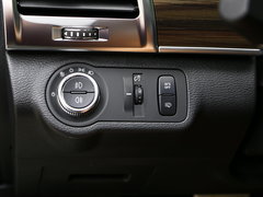 2017款 2.0T 汽油四驱舒适型 7座