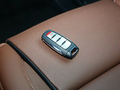 2017款 2.0T 汽油四驱豪华型 7座