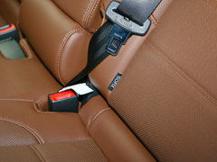 2017款 2.0T 汽油四驱豪华型 7座