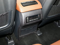 2017款 2.0T 汽油四驱豪华型 7座