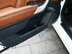 2017款 2.0T 汽油四驱豪华型 7座