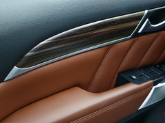 2017款 2.0T 汽油四驱豪华型 7座