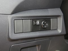 2017款 2.0T 两驱豪华款4K21D4T