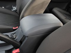 2017款 2.0T 两驱进取款4K21D4T