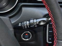2017款 1.8L 自动尊贵型