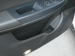 2017款 1.8L 自动豪华型