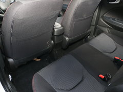 2017款 1.5L 手动标准型
