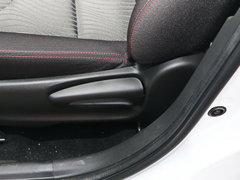 2017款 1.5L 手动标准型