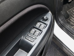 2017款 1.5L 手动标准型