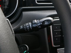 2017款 1.5L 手动标准型