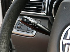 2017款 1.5L 手动标准型