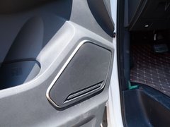 2018款 2.0T 自动旗舰型