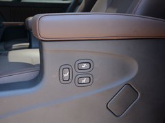 2018款 2.0T 自动旗舰型