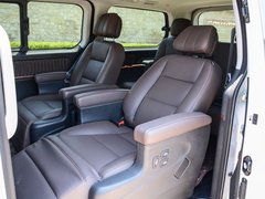2018款 2.0T 自动旗舰型