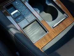 2018款 2.0T 自动旗舰型
