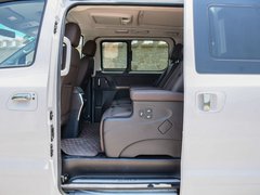 2018款 2.0T 自动旗舰型