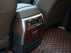 2018款 2.0T 自动旗舰型