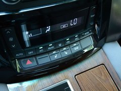 2018款 2.0T 自动旗舰型