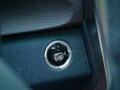 2018款 2.0T 自动旗舰型