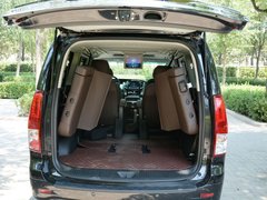 2018款 2.0T 自动旗舰型