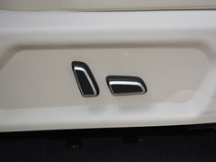 2017款 1.8T 自动尊贵型