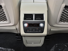 2017款 1.8T 自动尊贵型
