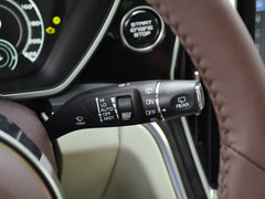 2017款 1.8T 自动尊贵型