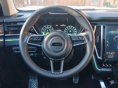 2017款 1.8T 自动尊贵型