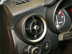 2017款 2.0T 200HP 豪华版