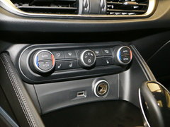 2017款 2.0T 200HP 豪华版