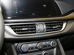 2017款 2.0T 200HP 豪华版
