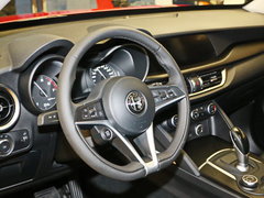 2017款 2.0T 200HP 豪华版