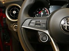 2017款 2.0T 200HP 豪华版