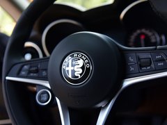 2017款 2.0T 200HP 豪华版