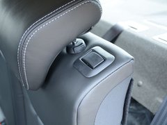 2017款 三厢百万款 1.5L CVT向上互联版