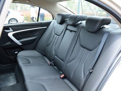2017款 三厢百万款 1.5L CVT向上互联版
