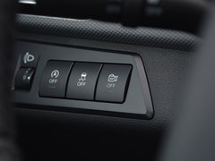 2017款 1.6L 手动尊贵型