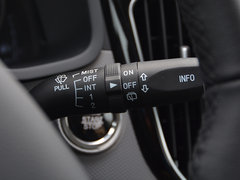 2017款 1.6L 手动尊贵型