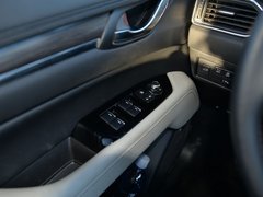 2017款 2.5L 自动四驱旗舰型 国V