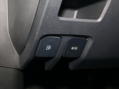 2018款 1.6L 手动旗舰版