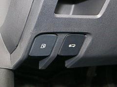 2018款 1.6L 手动旗舰版