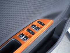 2017款 1.3L 自动玩家版