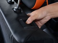 2017款 1.3L 自动玩家版
