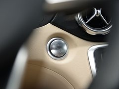 2017款 GLA 260 4MATIC 运动型