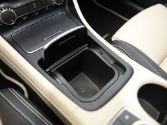 2017款 GLA 260 4MATIC 运动型
