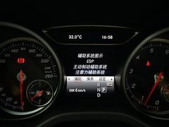 2017款 GLA 260 4MATIC 运动型
