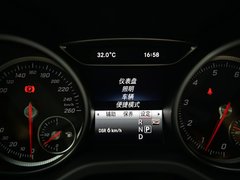 2017款 GLA 260 4MATIC 运动型