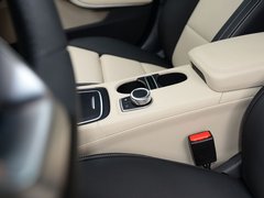 2017款 GLA 260 4MATIC 运动型