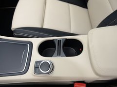 2017款 GLA 260 4MATIC 运动型